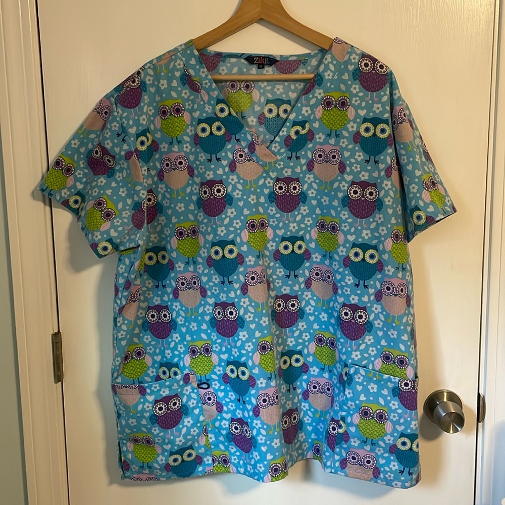 Zikit Women’s scrub top Owl Printed size 2x